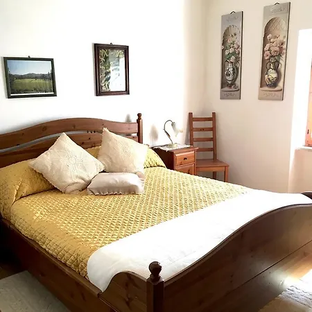 Incredible Manor Of 1600 Дом отдыха Губбио